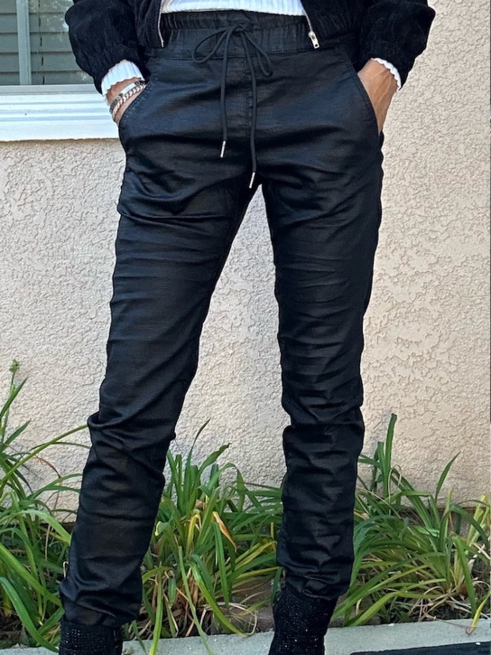BEVY FLOG Shely Black Snake Pants